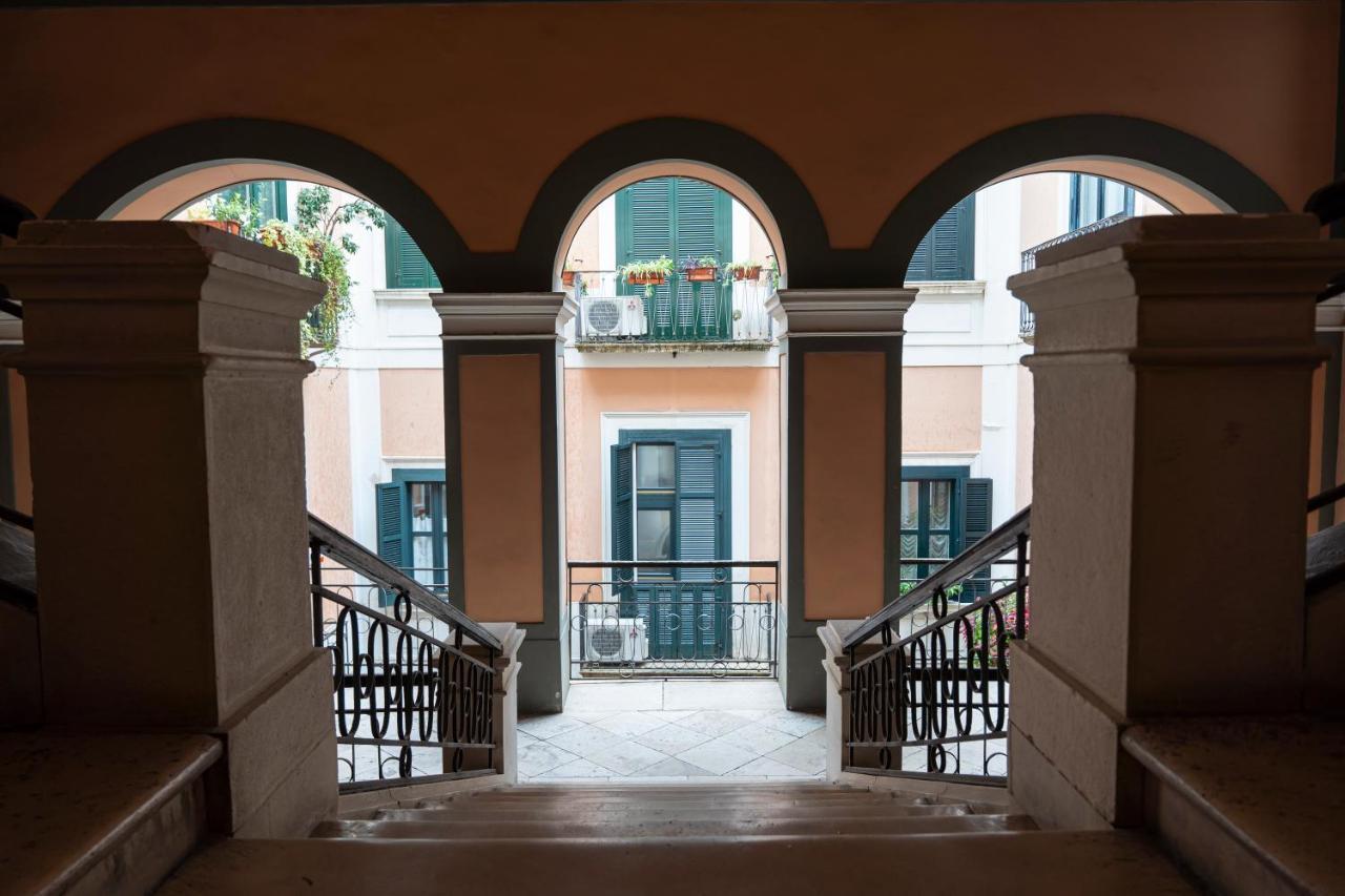 Bella Domus Suites 살레르노 외부 사진